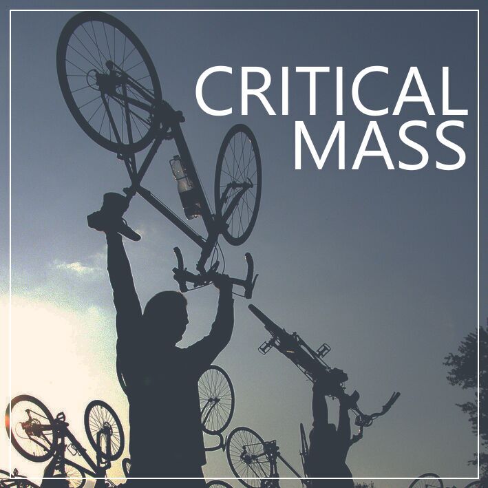 Logi Critical Mass mit Fahrrädern